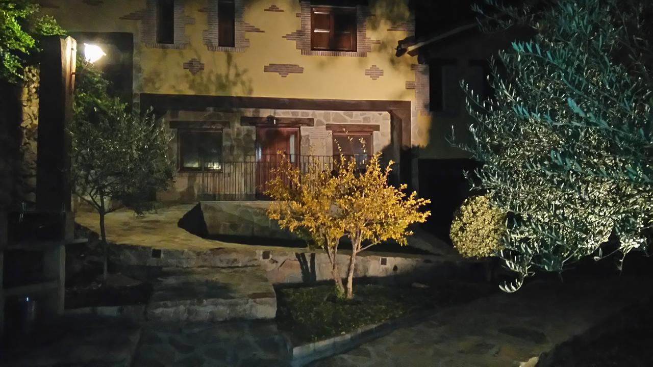 Casas Rurales Acebuche, Descubre el Otoño Mágico en el Valle de Ambroz Casas del Monte Exterior foto