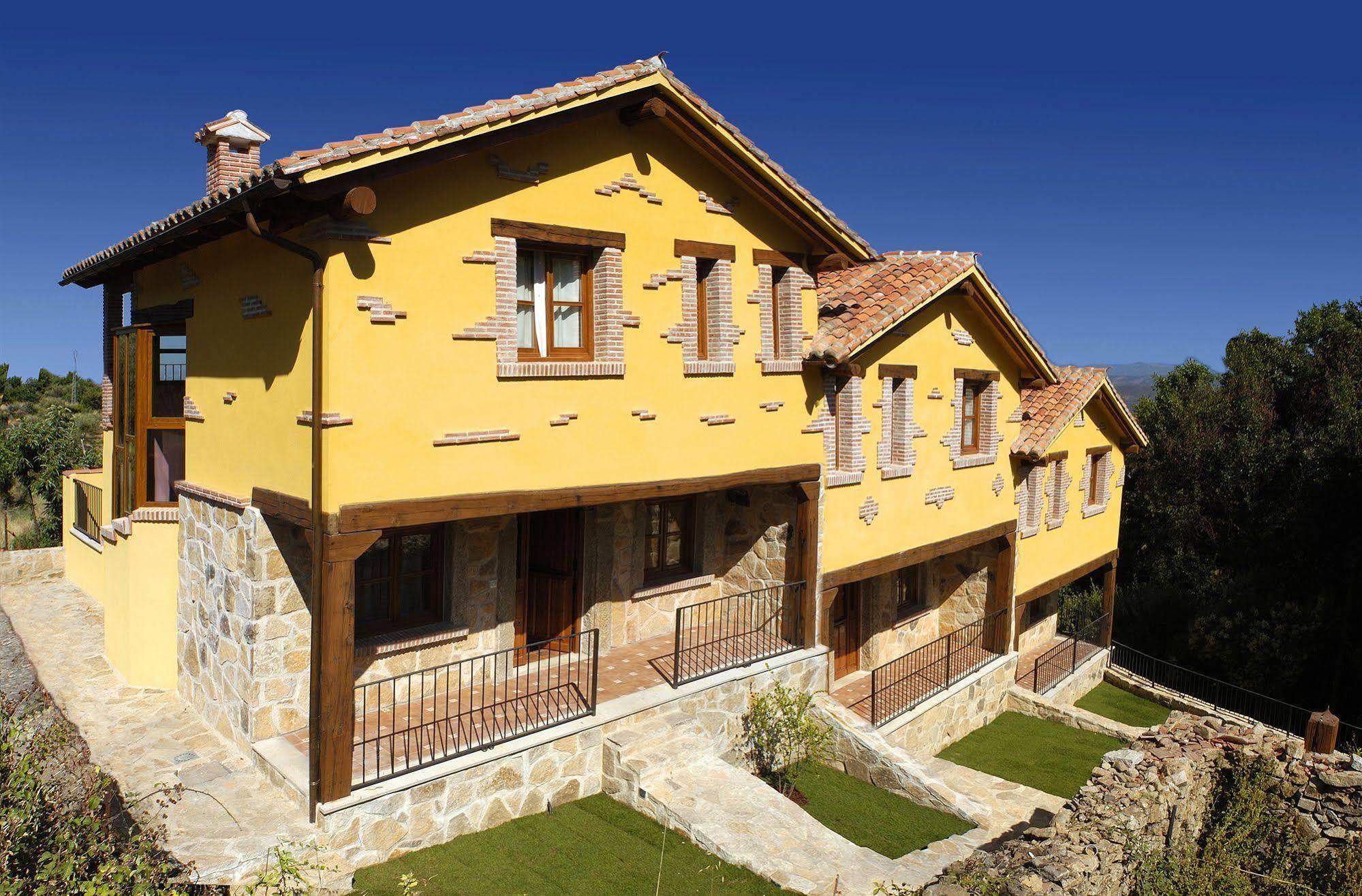 Casas Rurales Acebuche, Descubre el Otoño Mágico en el Valle de Ambroz Casas del Monte Exterior foto