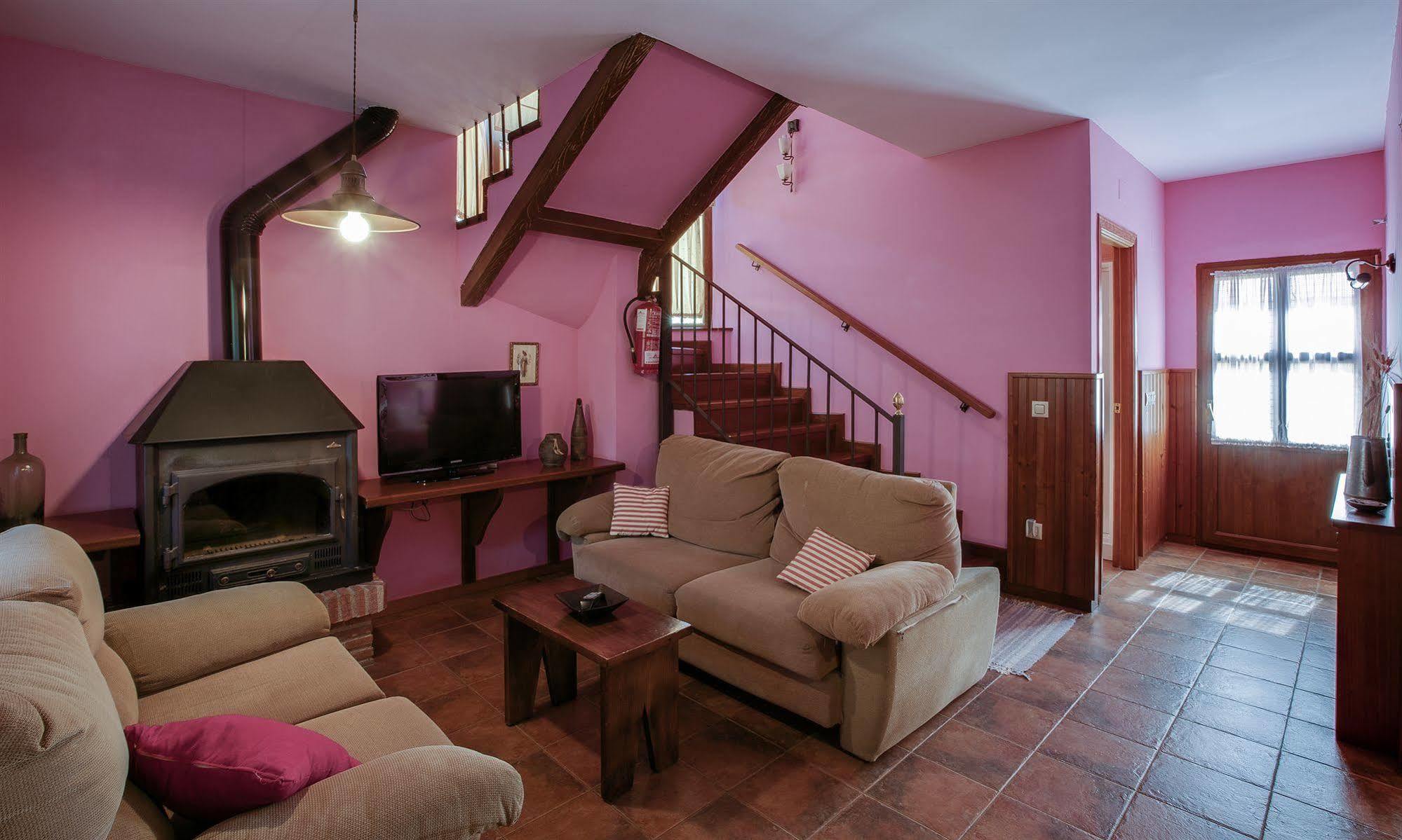 Casas Rurales Acebuche, Descubre el Otoño Mágico en el Valle de Ambroz Casas del Monte Exterior foto