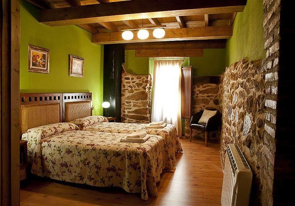 Casas Rurales Acebuche, Descubre el Otoño Mágico en el Valle de Ambroz Casas del Monte Exterior foto